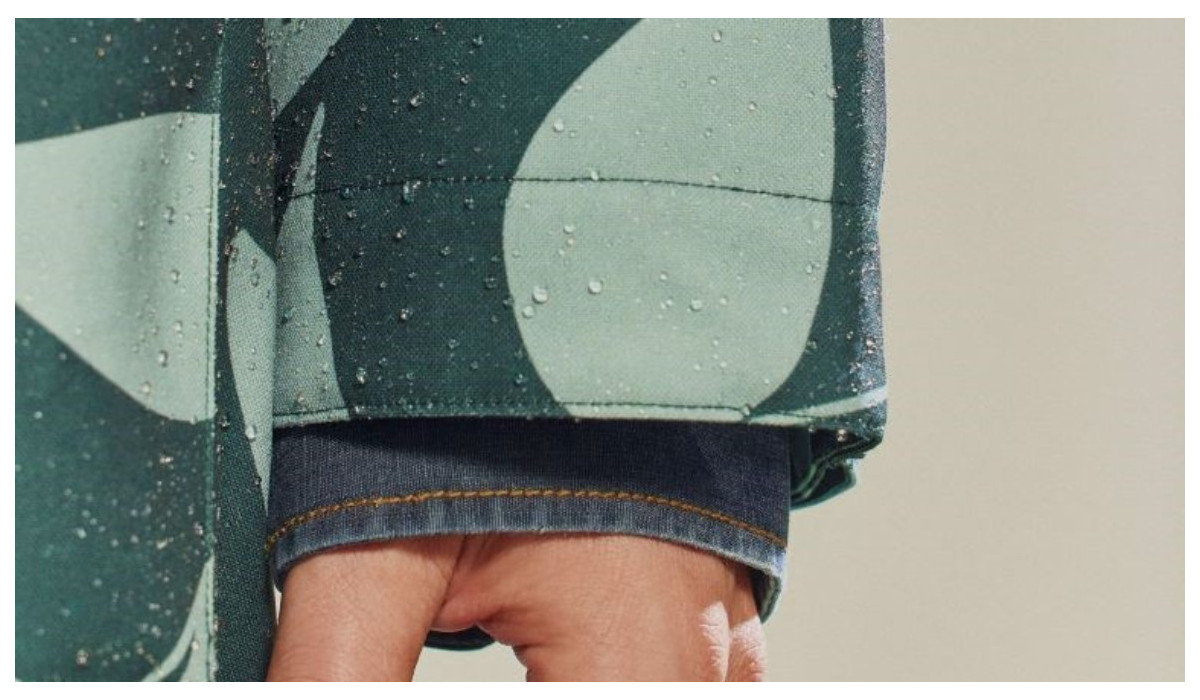Imperméabilité, respirabilité, déperlance : comprendre les caractéristiques d’une parka technique